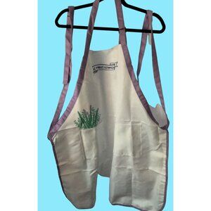Anna Parade Love Makes Family Apron Lavender Flower Pocket